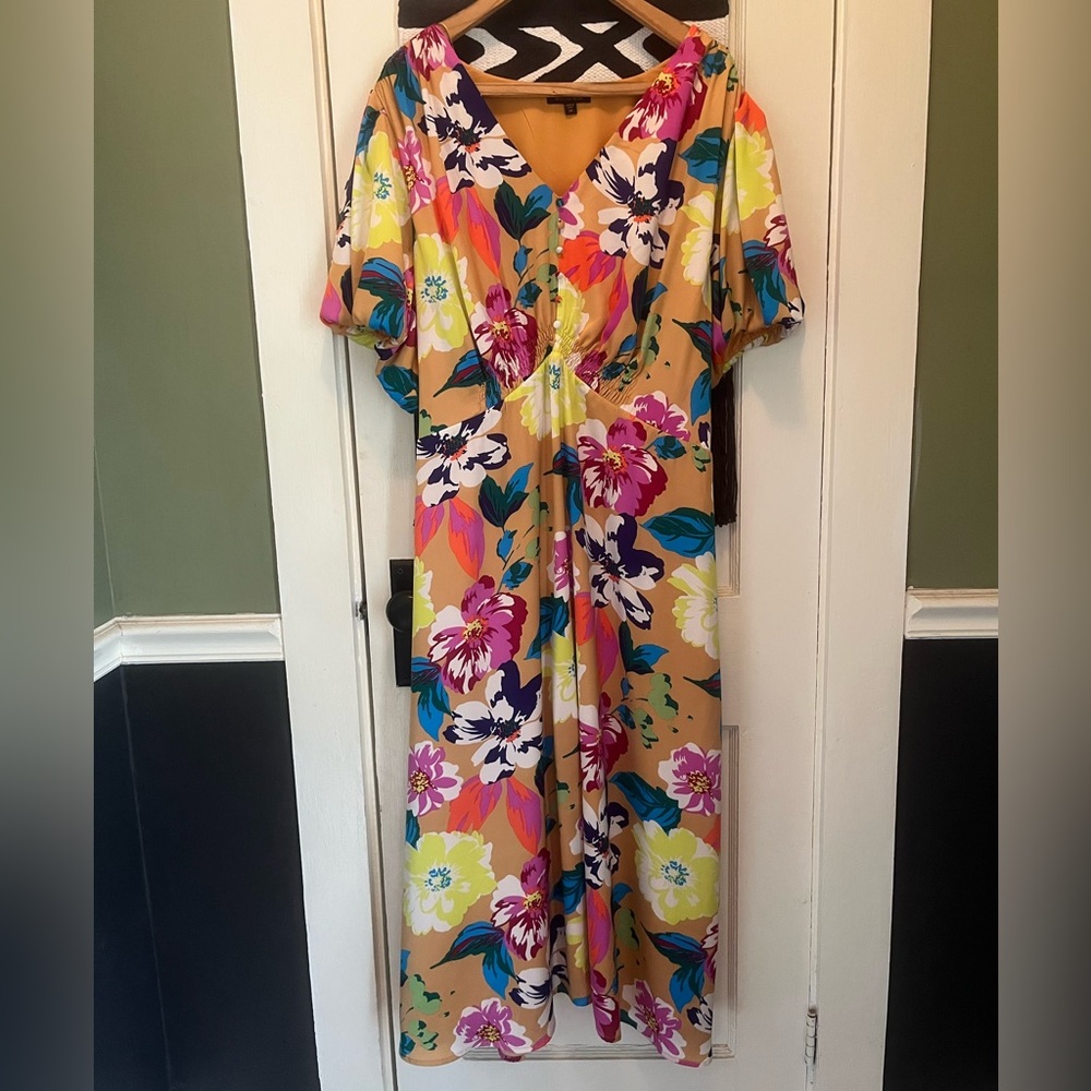 Floral V-Neck Midi Dress